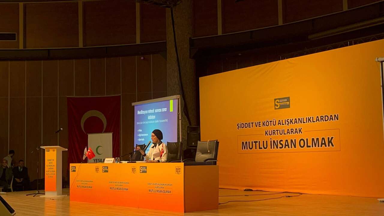 Bodrum’da “Mutlu İnsan Olmak” Paneline Yoğun İlgi 1